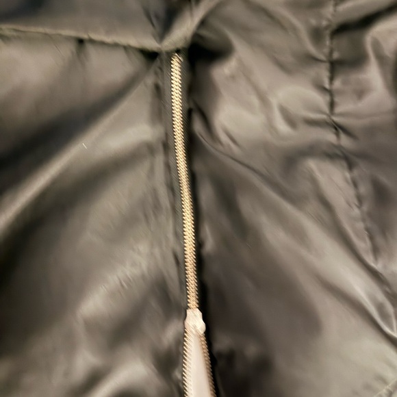 Talbots “long vest” puffer 10” side zips at hem pockets super warm black MEDIUM - Picture 5 of 5